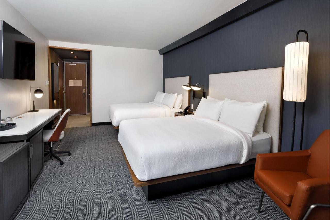 Courtyard By Marriott Richmond Scott'S Addition Екстериор снимка