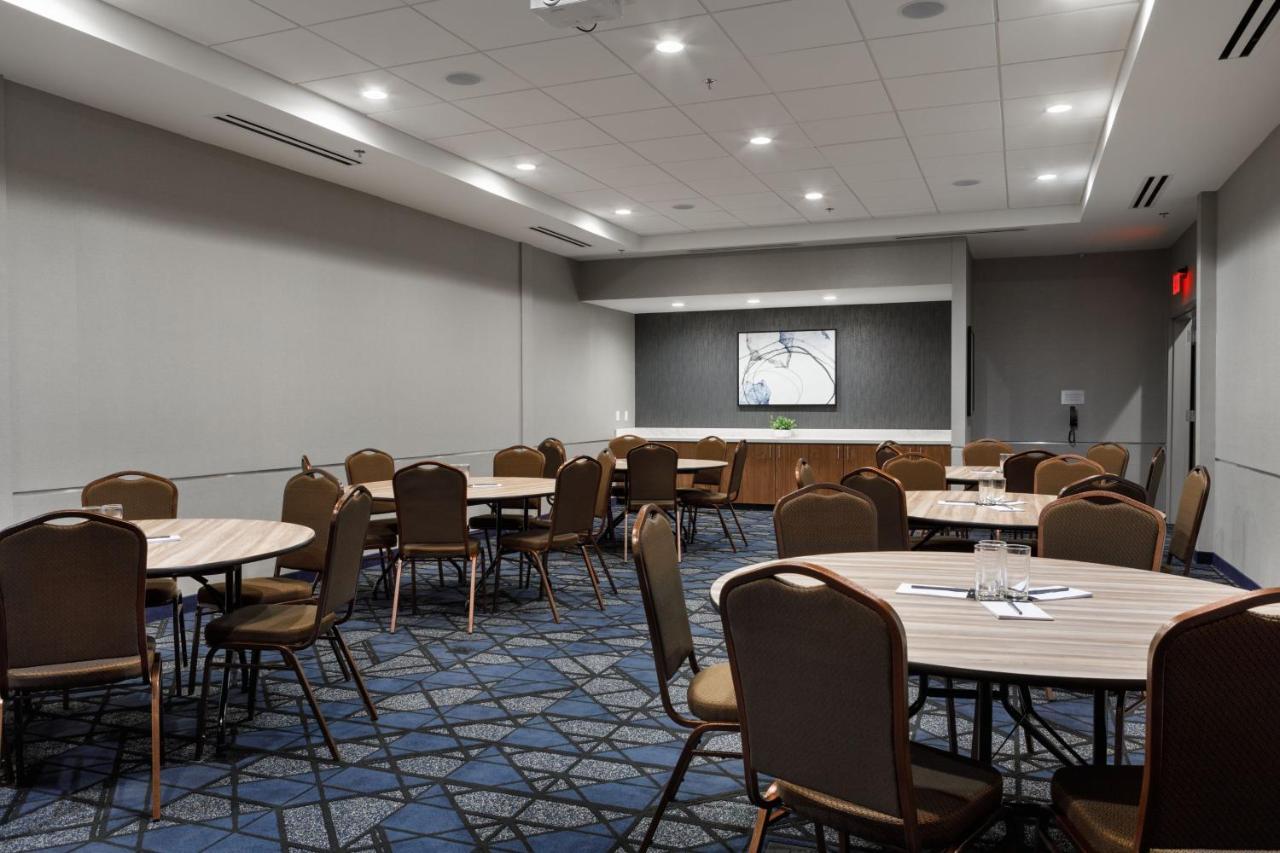 Courtyard By Marriott Richmond Scott'S Addition Екстериор снимка