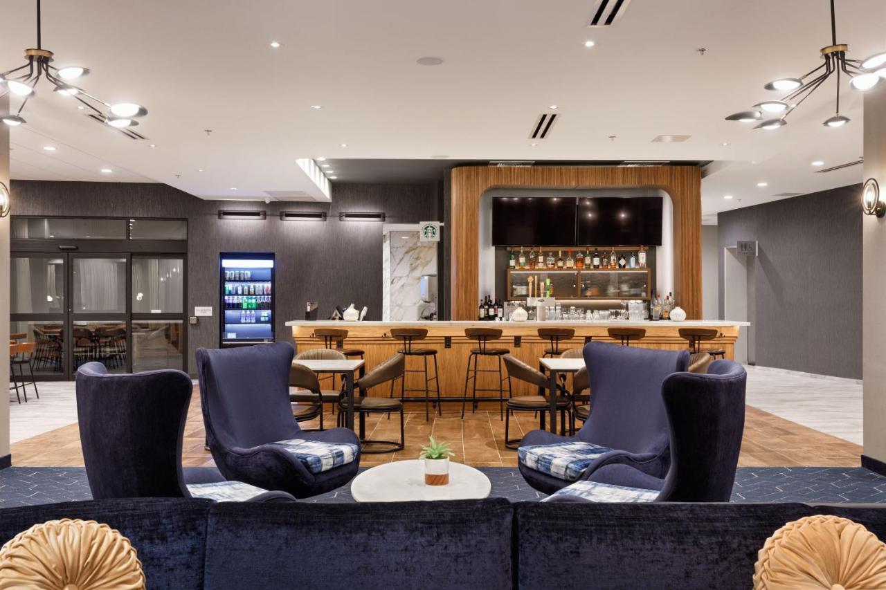 Courtyard By Marriott Richmond Scott'S Addition Екстериор снимка